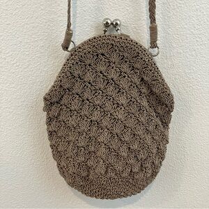 Crocheted Kiss Clasp Vintage Crossbody Shoulder Bag